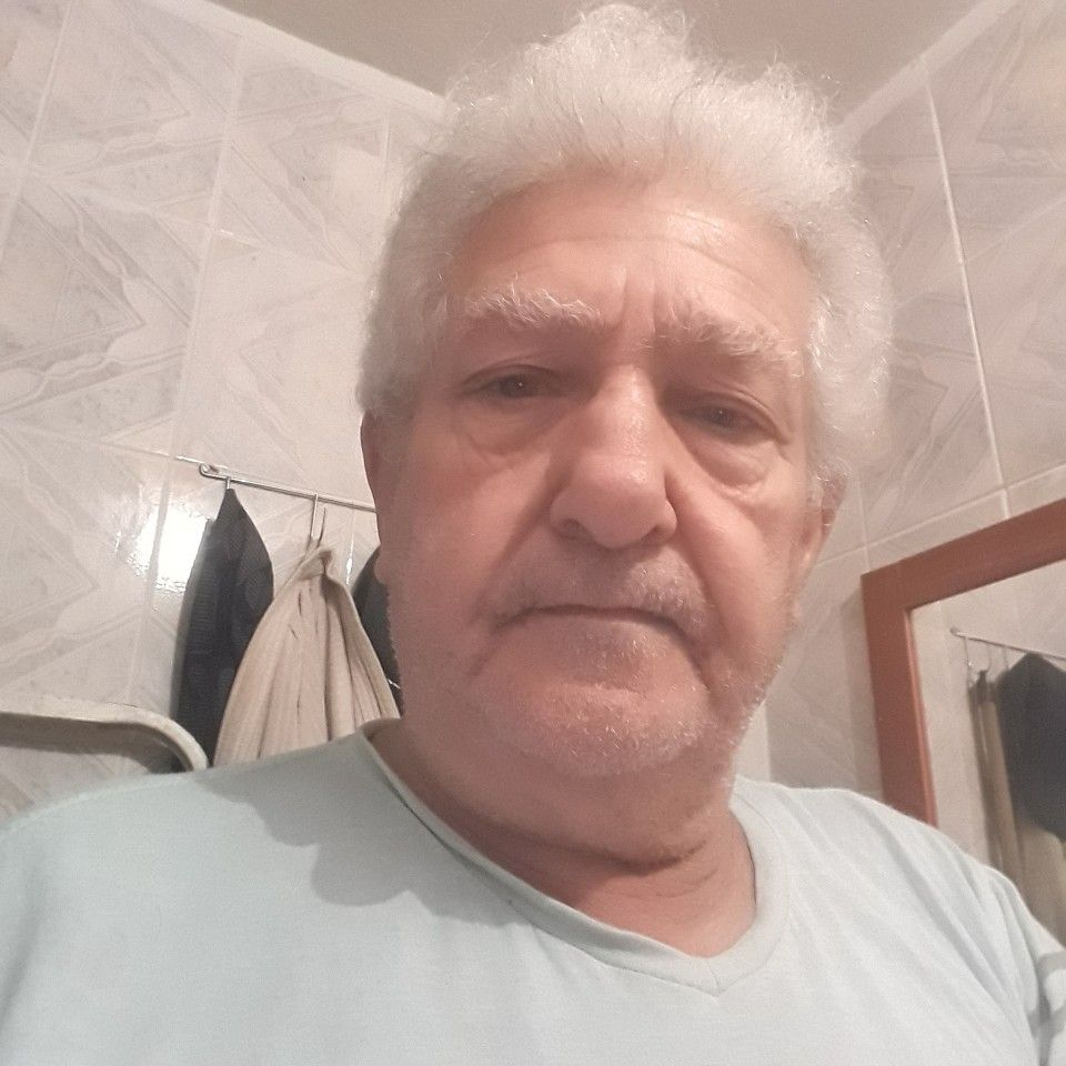 <em>Author - Everett B</em>